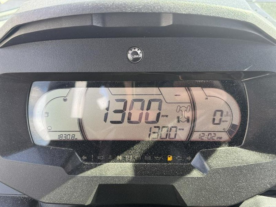 2023 Can-Am® Defender MAX X mr HD10 Mossy Oak Break-Up Country Camo