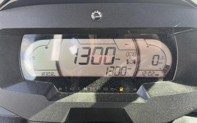 2023 Can-Am® Defender MAX X mr HD10 Mossy Oak Break-Up Country Camo