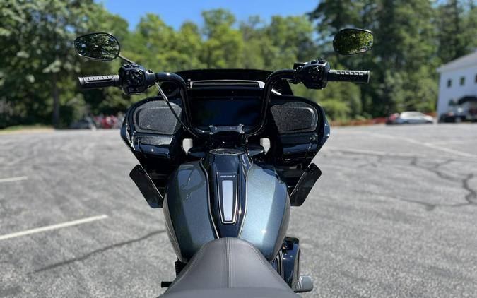 FLTRT 2026 Road Glide 3