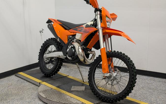 2027 KTM XC-W 300