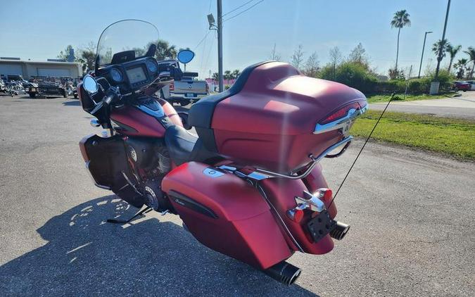 2020 Indian Motorcycle® Roadmaster® Dark Horse® Ruby Smoke