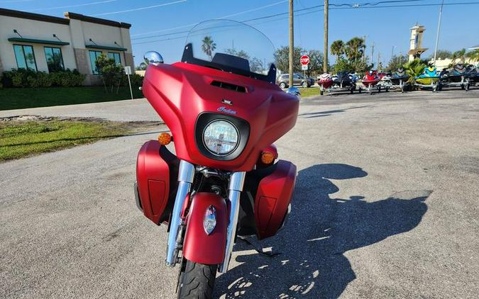 2020 Indian Motorcycle® Roadmaster® Dark Horse® Ruby Smoke