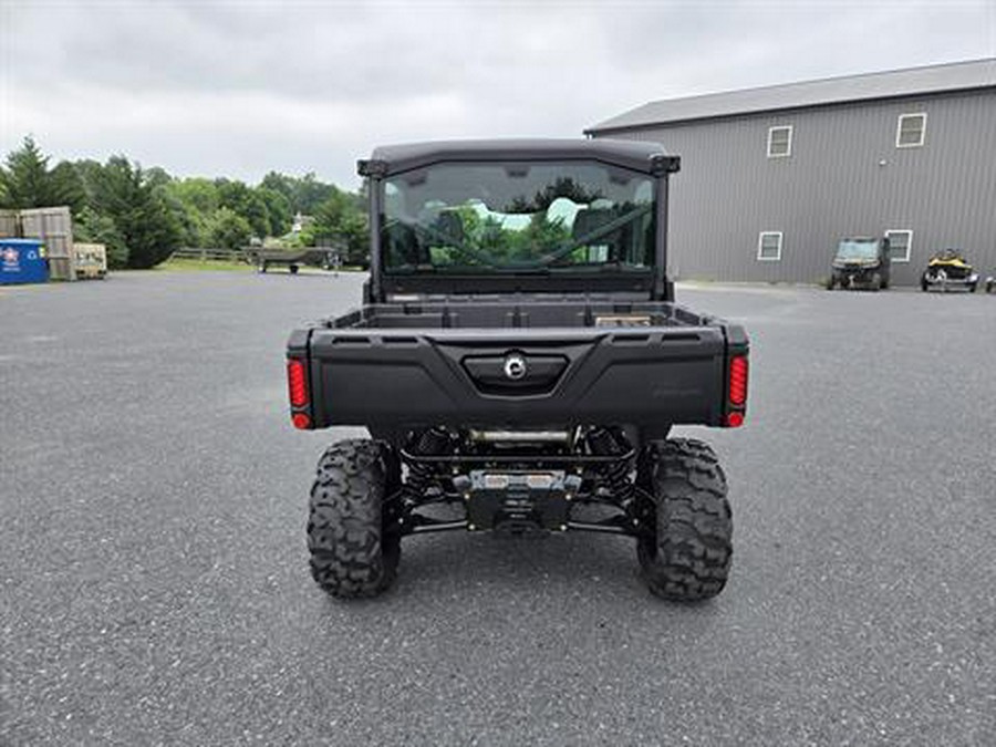 2024 Can-Am Defender DPS CAB