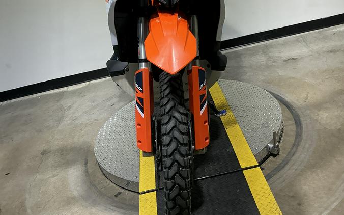 2023 KTM 890 Adventure R