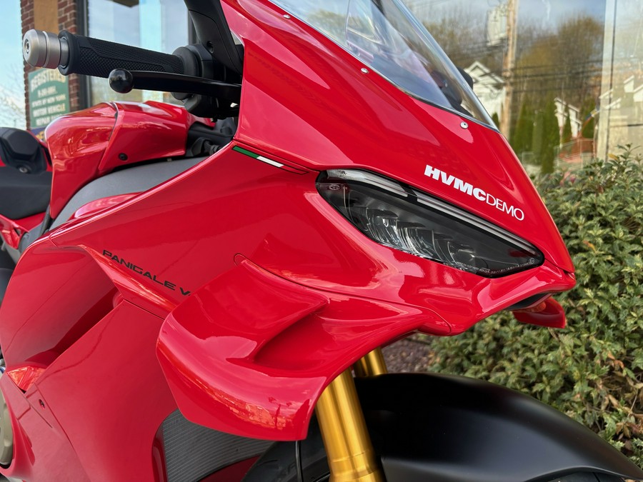 2025 Ducati Panigale V4 S - 6965U