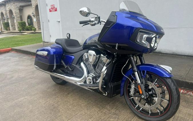 2023 Indian Motorcycle® Challenger® Limited Spirit Blue Metallic / Black Metallic