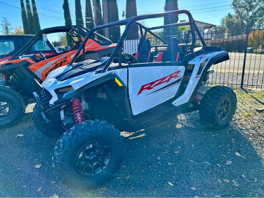 2024 Polaris Industries RZR XP 1000 Sport White Lightning