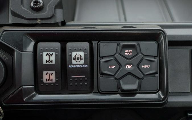 2025 Can-Am Defender XT HD9