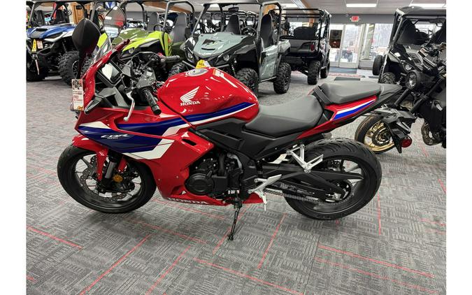 2025 CBR500R - Honda