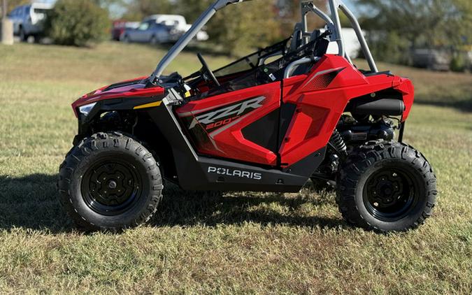 2026 Polaris RZR 200 EFI