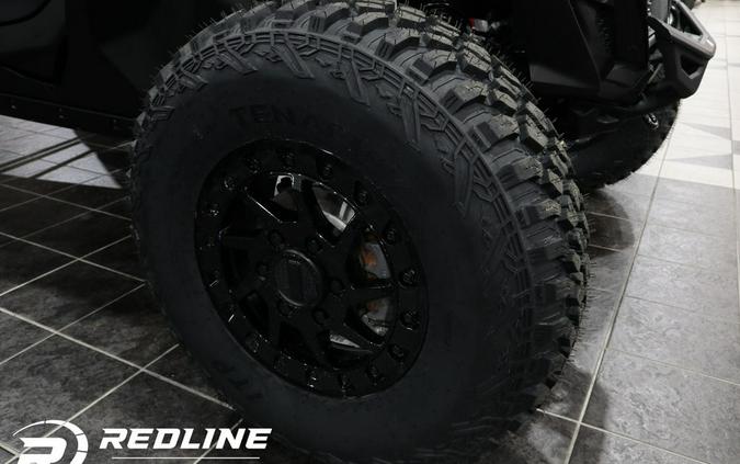 2024 Can-Am® Maverick R X RS Triple Black