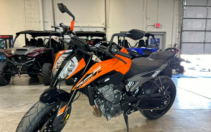 2023 KTM 790 Duke