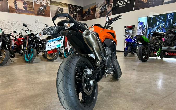 2023 KTM 790 Duke