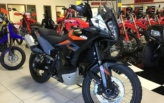 2023 KTM 890 Adventure