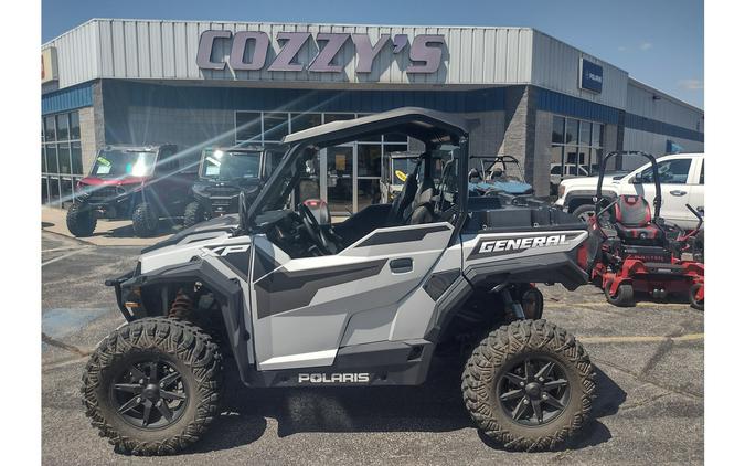 2022 Polaris Industries General XP Deluxe