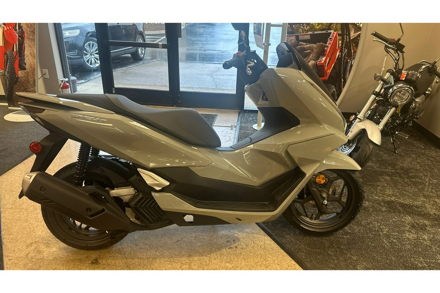 2025 Honda PCX ABS
