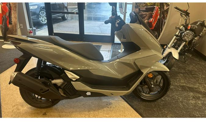 2025 Honda PCX ABS
