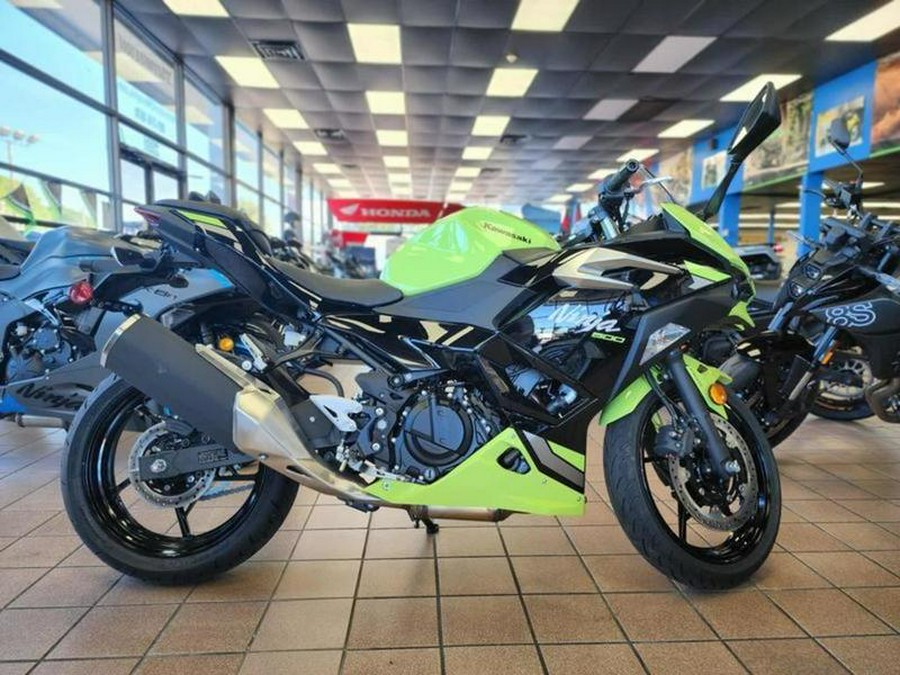 2026 Kawasaki Ninja® 500 SE ABS