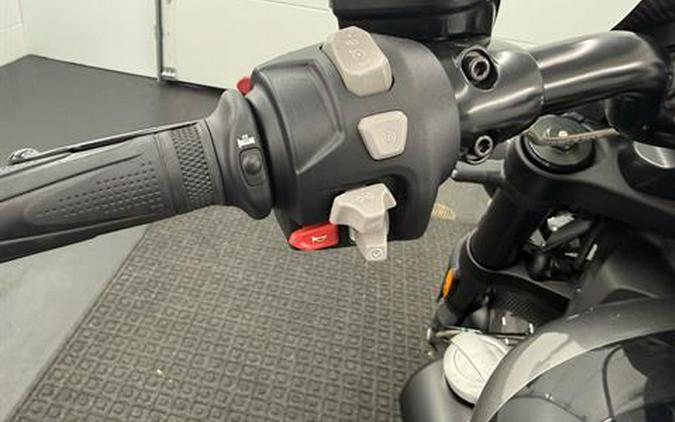 2022 Triumph Rocket 3 GT Triple Black