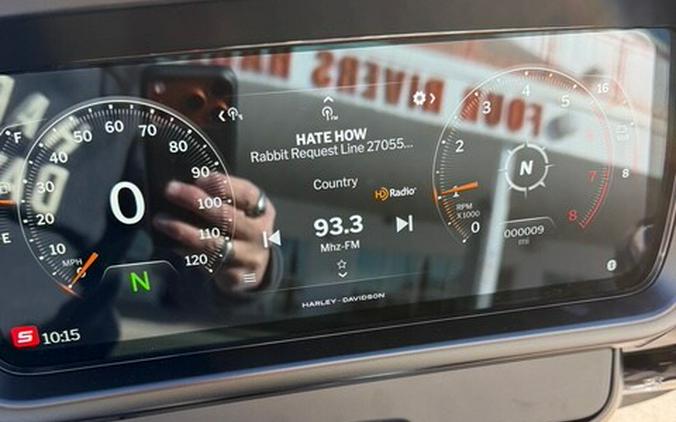 2026 Harley-Davidson® Street Glide® Midnight Ember Enthusiast Collection