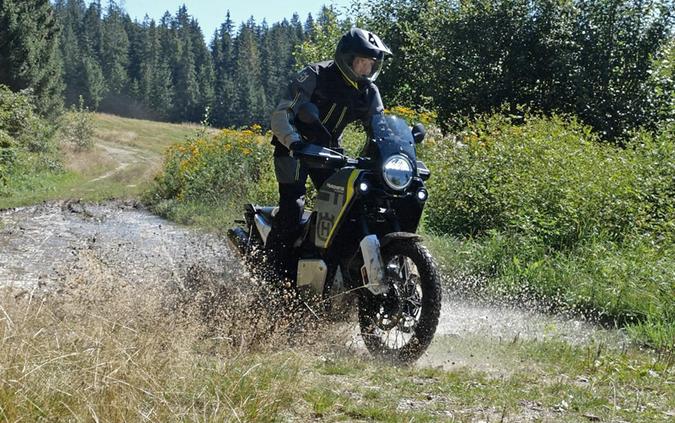 2025 Husqvarna Norden 901