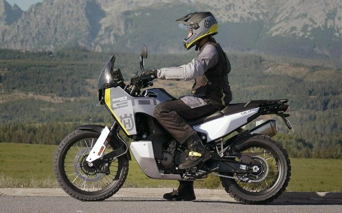 2025 Husqvarna Norden 901