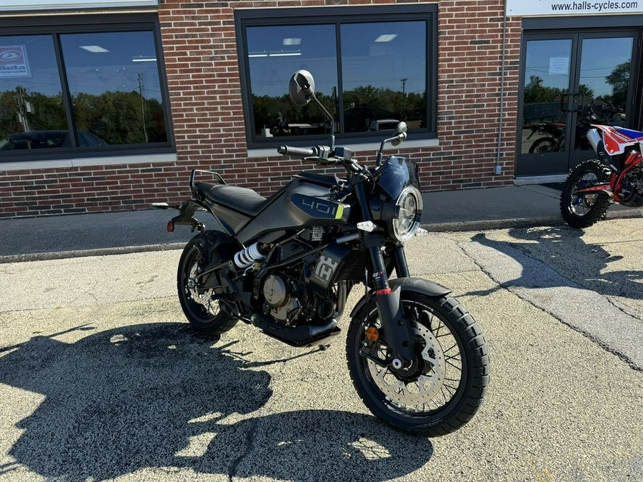 2024 Husqvarna® Svartpilen 401