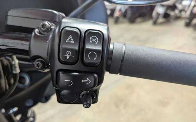 2025 Harley-Davidson Trike FLHTCUTG - Tri Glide Ultra