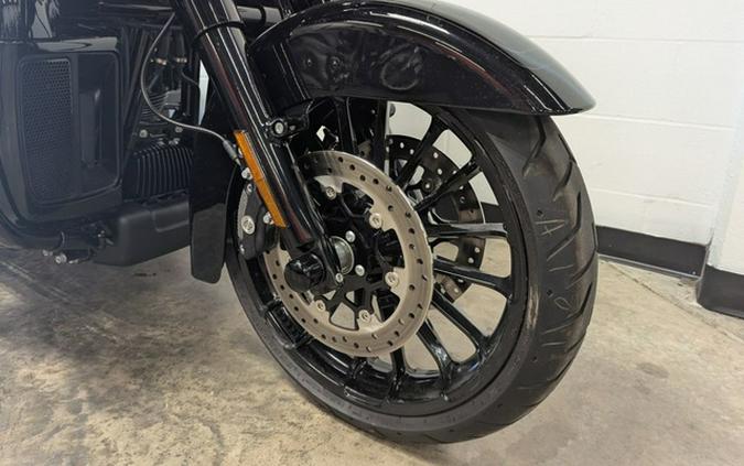 2025 Harley-Davidson Trike FLHTCUTG - Tri Glide Ultra
