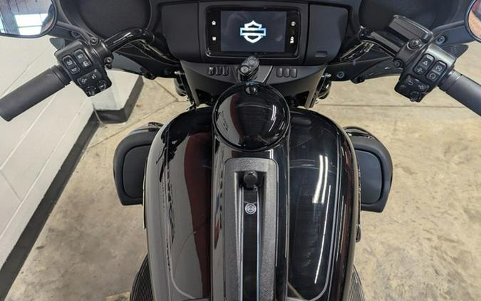 2025 Harley-Davidson Trike FLHTCUTG - Tri Glide Ultra