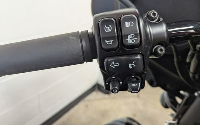 2025 Harley-Davidson Trike FLHTCUTG - Tri Glide Ultra