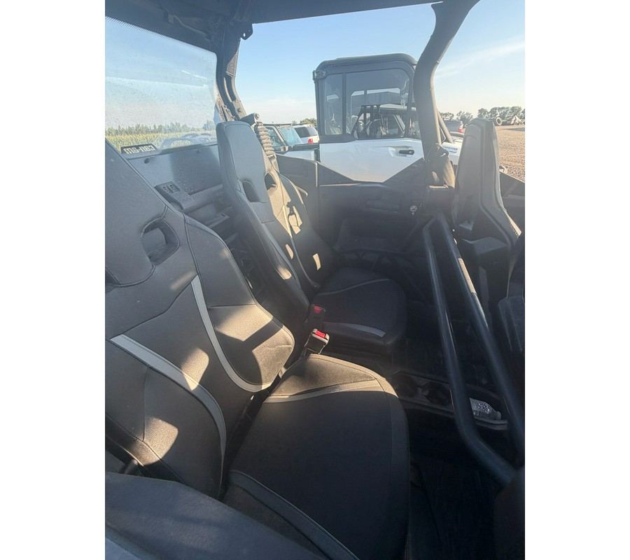 2025 Can-Am Commander MAX XT 1000R