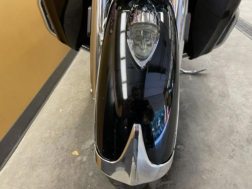 2017 Indian Motorcycle® Roadmaster® Thunder Black