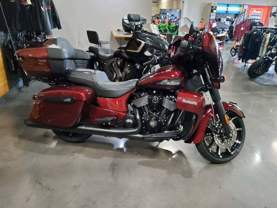 2024 Indian Motorcycle® Roadmaster® Dark Horse®