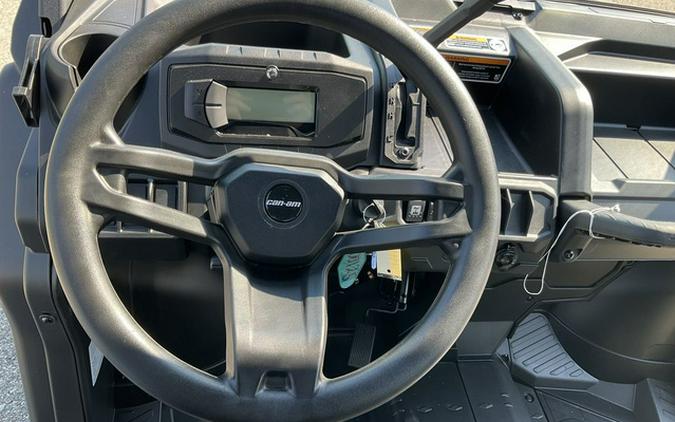 2025 Can-Am Defender MAX HD9