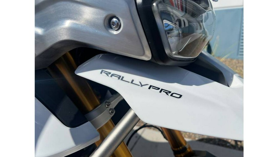 2022 Triumph Tiger 900 Rally Pro Pure White - C8323