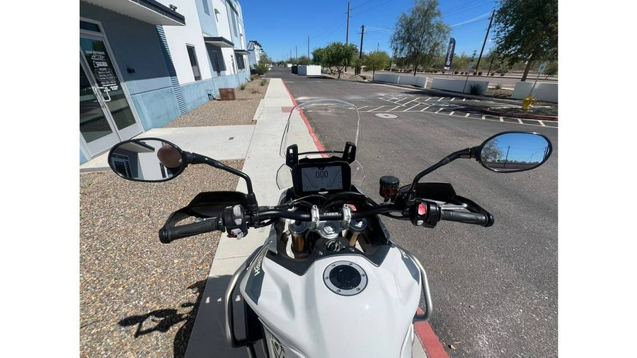 2022 Triumph Tiger 900 Rally Pro Pure White - C8323