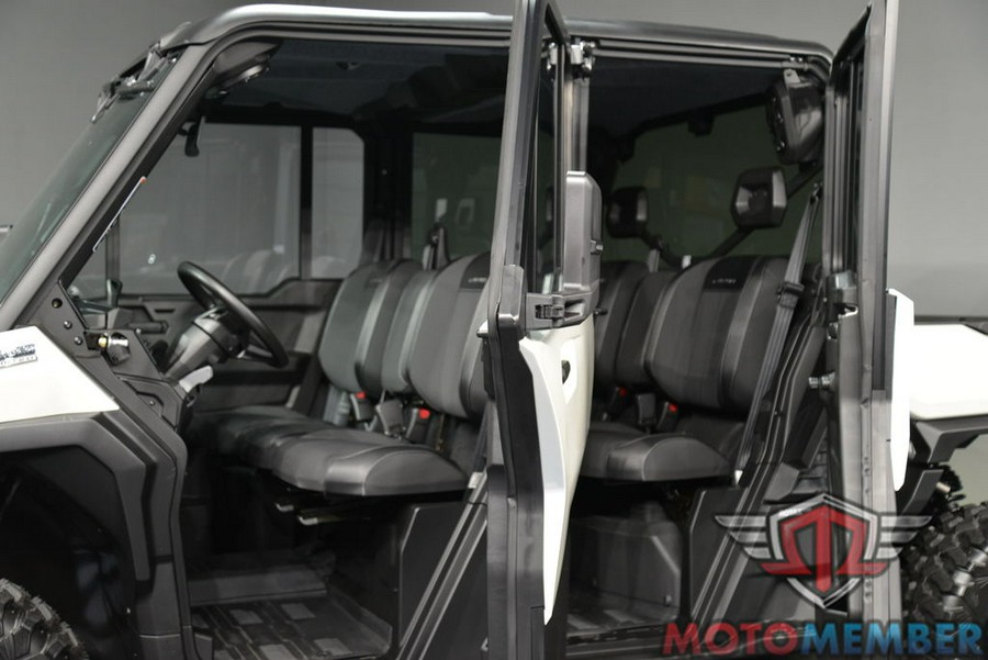 2026 Can-Am Defender MAX Limited HD11