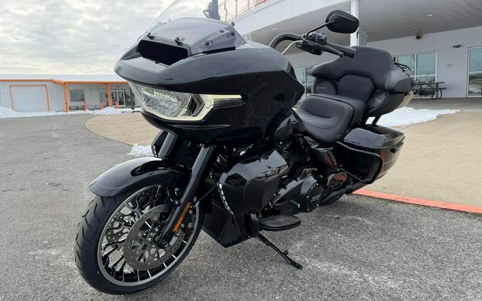 2026 Harley-Davidson® Road Glide Limited Vivid Black Black Trim