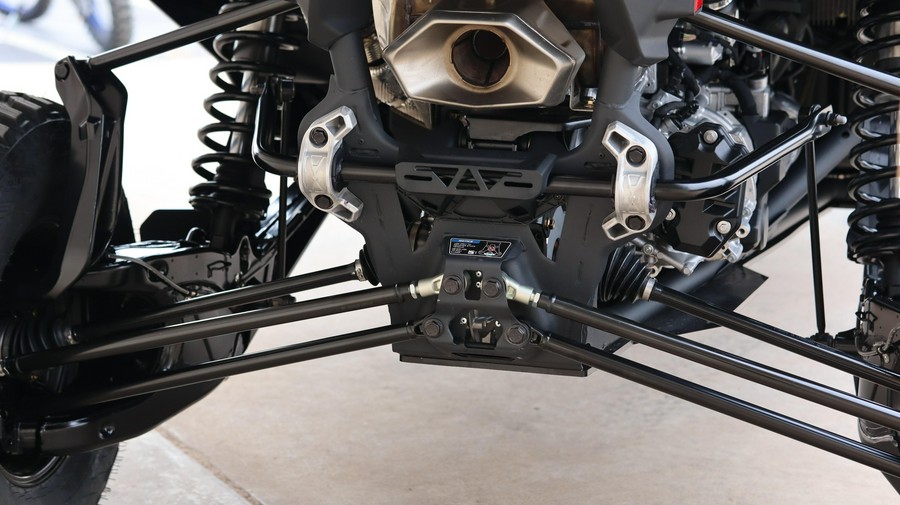 2026 CAN-AM MAVERICK R MAX X WITH SMART-SHOX 999T DCT