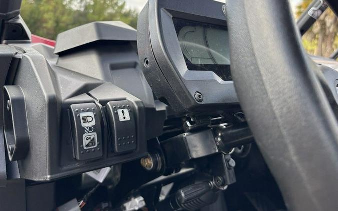 2026 Can-Am Commander MAX XT 700