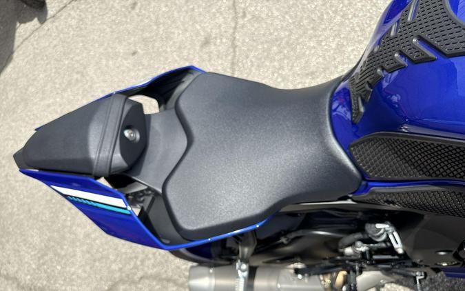 2025 Yamaha YZF-R1