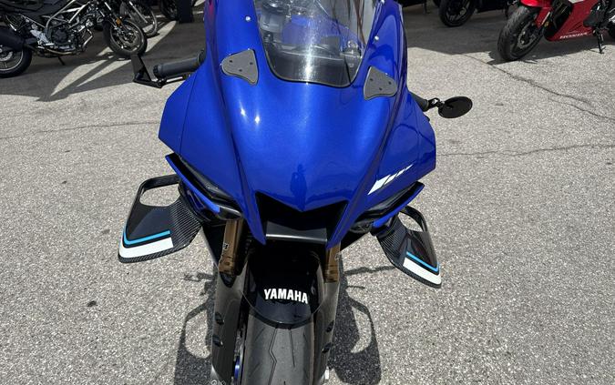 2025 Yamaha YZF-R1
