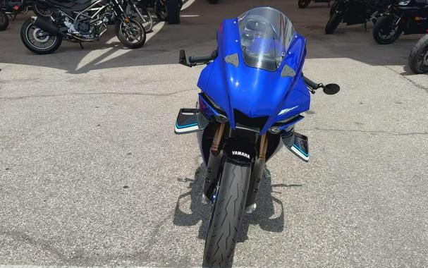 2025 Yamaha YZF-R1