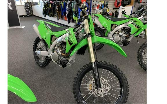 2021 Kawasaki KX250 Review (16 Fast Facts From Glen Helen + Perris)