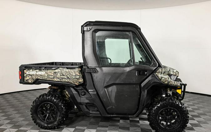 2018 Can-Am® Defender XT™ CAB HD8 Mossy Oak Break-Up Country Camo