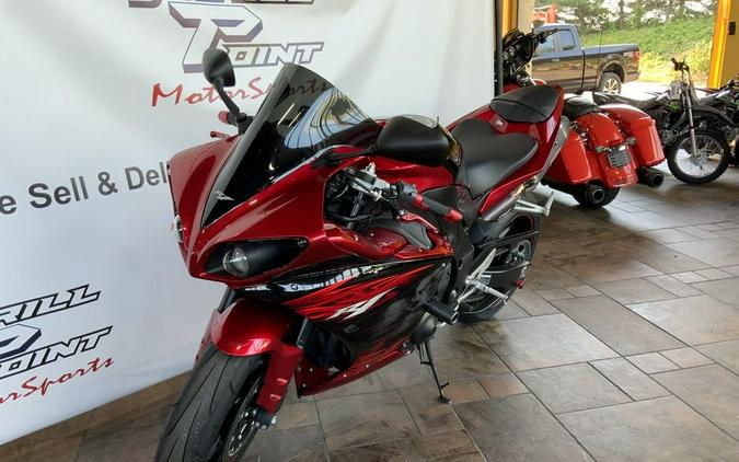 2011 Yamaha YZF-R1 Candy Red/Raven