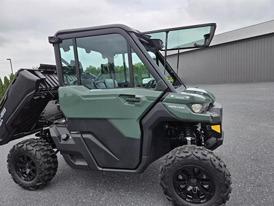 2024 Can-Am Defender DPS CAB