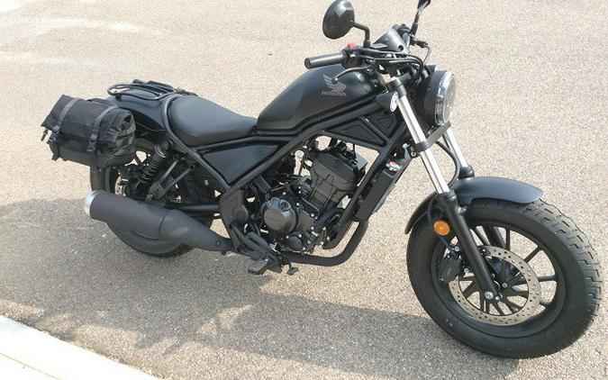 2025 Honda REBEL 300 W/HONDA SADDLEBAGS AND REAR SOLO CARRIER