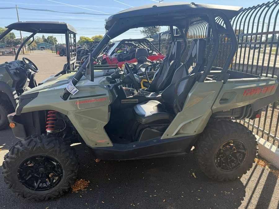 2020 Can-Am® Commander™ DPS™ 800R